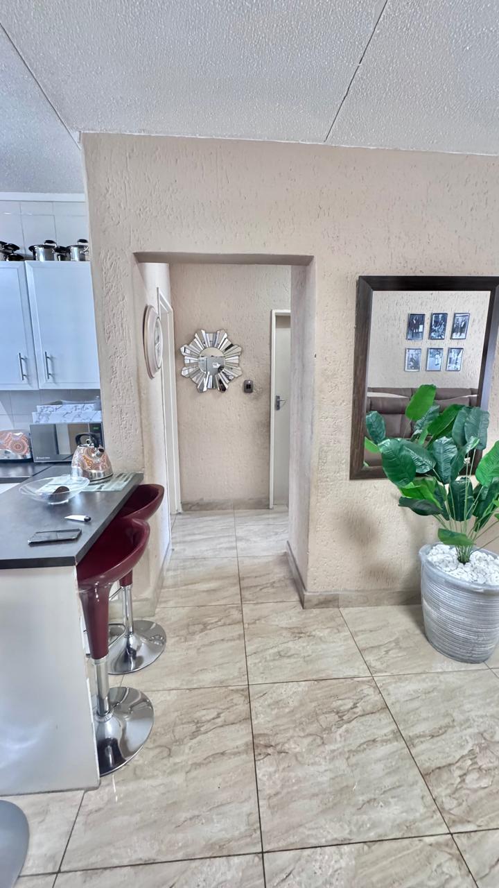 2 Bedroom Property for Sale in Pellissier Free State
